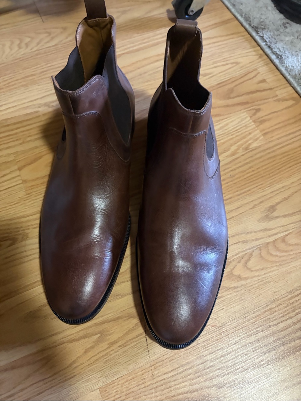 Brand New Johnson and Murphy men’s Brown Leather Chelsea Boots